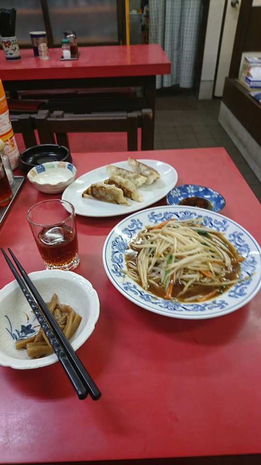 昔ながらの中華飯屋